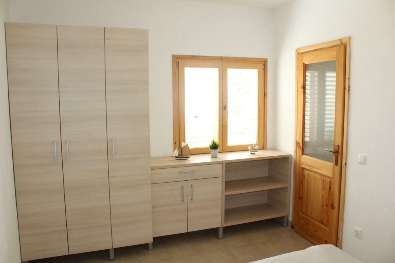 וולה לוקה Apartments Andrea מראה חיצוני תמונה