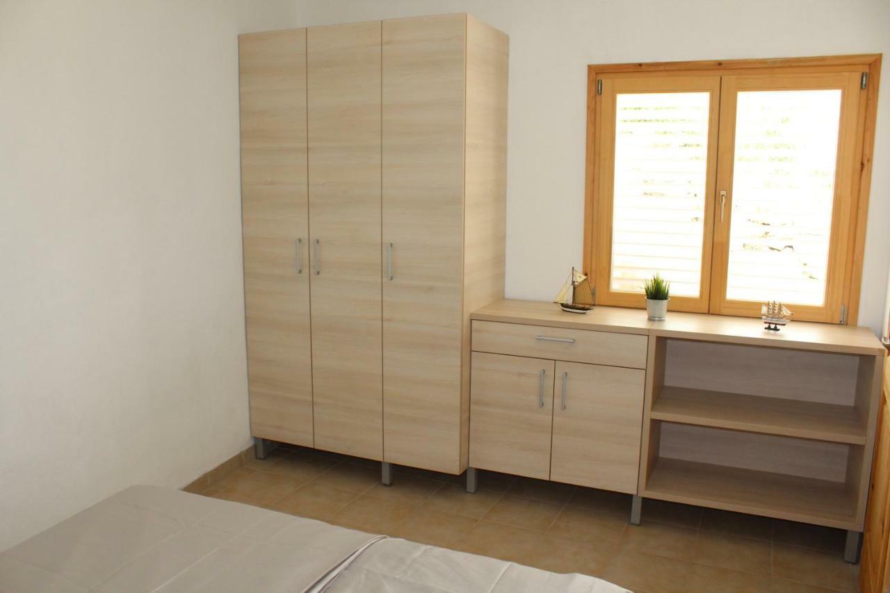 וולה לוקה Apartments Andrea מראה חיצוני תמונה