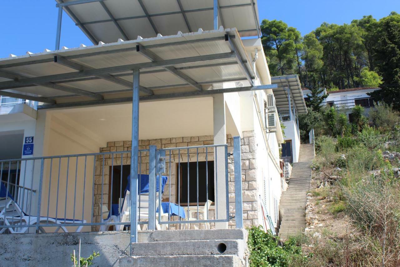 וולה לוקה Apartments Andrea מראה חיצוני תמונה